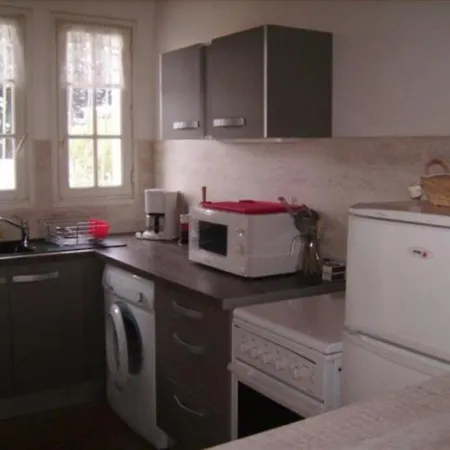 Maison De Vacances Avec Jardin Clos Pres De La Plage A La Bree-les-bains, 4 Couchages - Fr-1-246a-206 La Brée-les-Bains